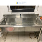 Potipesuvalamu Roostevaba Teras 1-Kausiga Pritsmekaitsega 1500X700X900Mm Ümarad Jalad | Adexa Psr15070 - Image 3