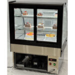 Vitriinkülmik koogilett Ümar esiosa 2 riiuliga 900x700x1200mm Roostevaba teras ja Must | Adexa HL900S2 - Image 2